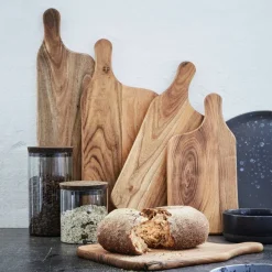 Skärbräda Teak 43x19x1,5 cm.