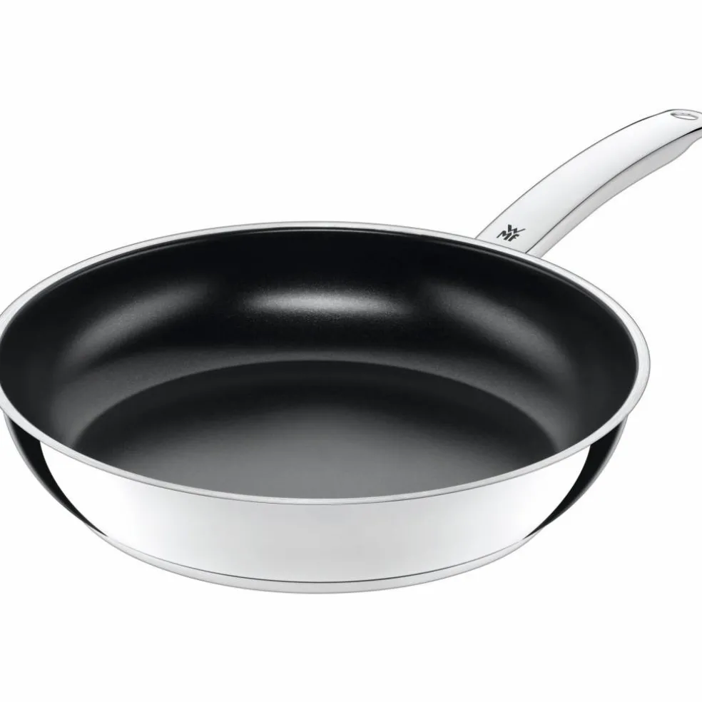 Stekpanneset 28 + 24 cm.