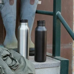 Termosflaska 0,7 liter, stål/svart