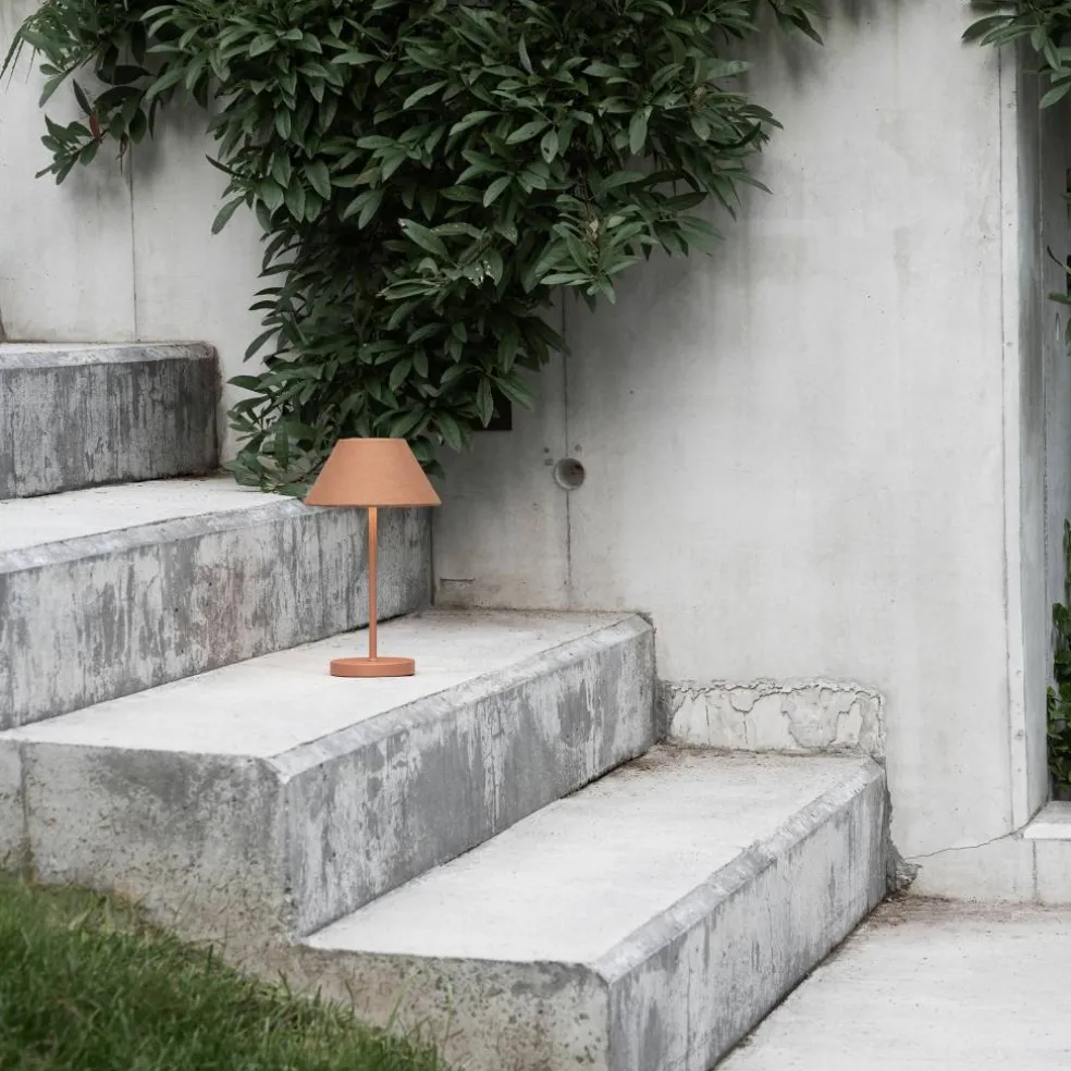 Teya Portabel bordslampa, warm grey