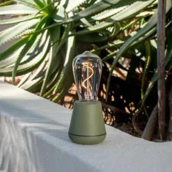 The Humble One bordslampa, moss