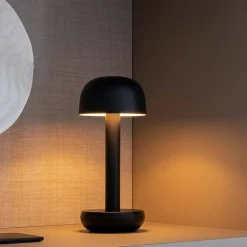 The Humble Two bordslampa, gold