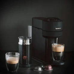 Vertuo Next Value Pack kaffemaskin och mjölkskummare, vit