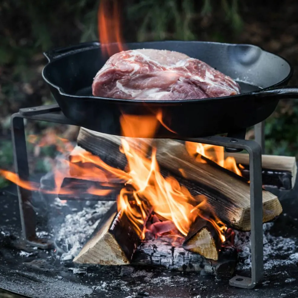 Vikbart grillställ
