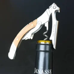 Vinöppnare i presentask, olivträ
