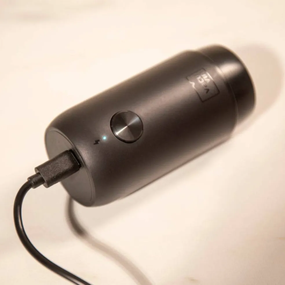 Wine Saver elektrisk vinpump, svart