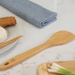 Wokspade 33 cm, polerad bambu